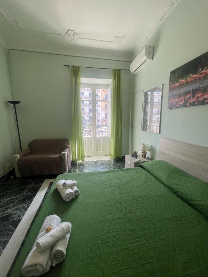 Maya'S Apartment Close To Ballaro Market And Central Station Palermo Dış mekan fotoğraf