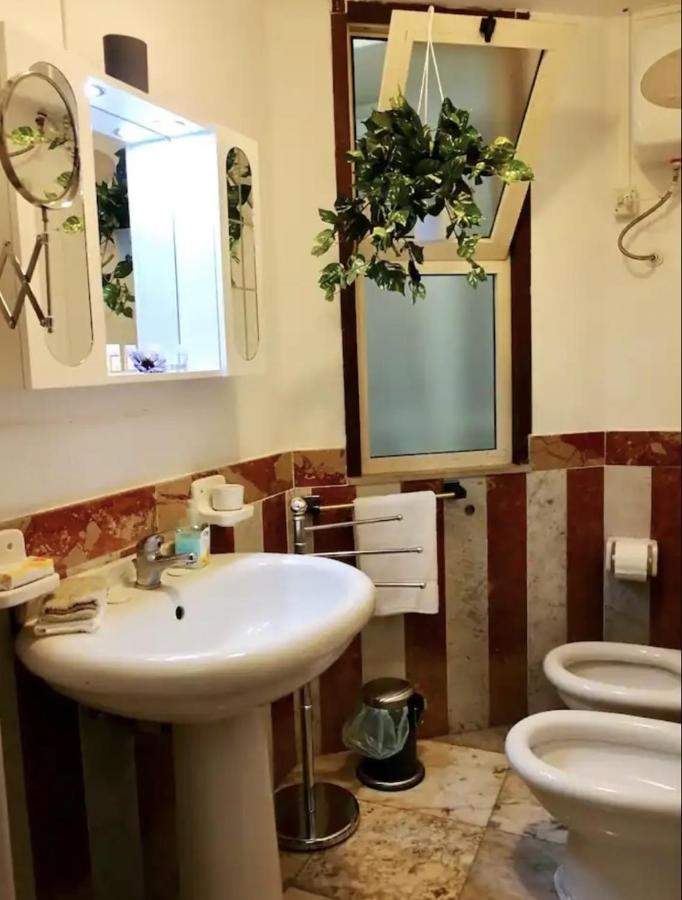 Maya'S Apartment Close To Ballaro Market And Central Station Palermo Dış mekan fotoğraf